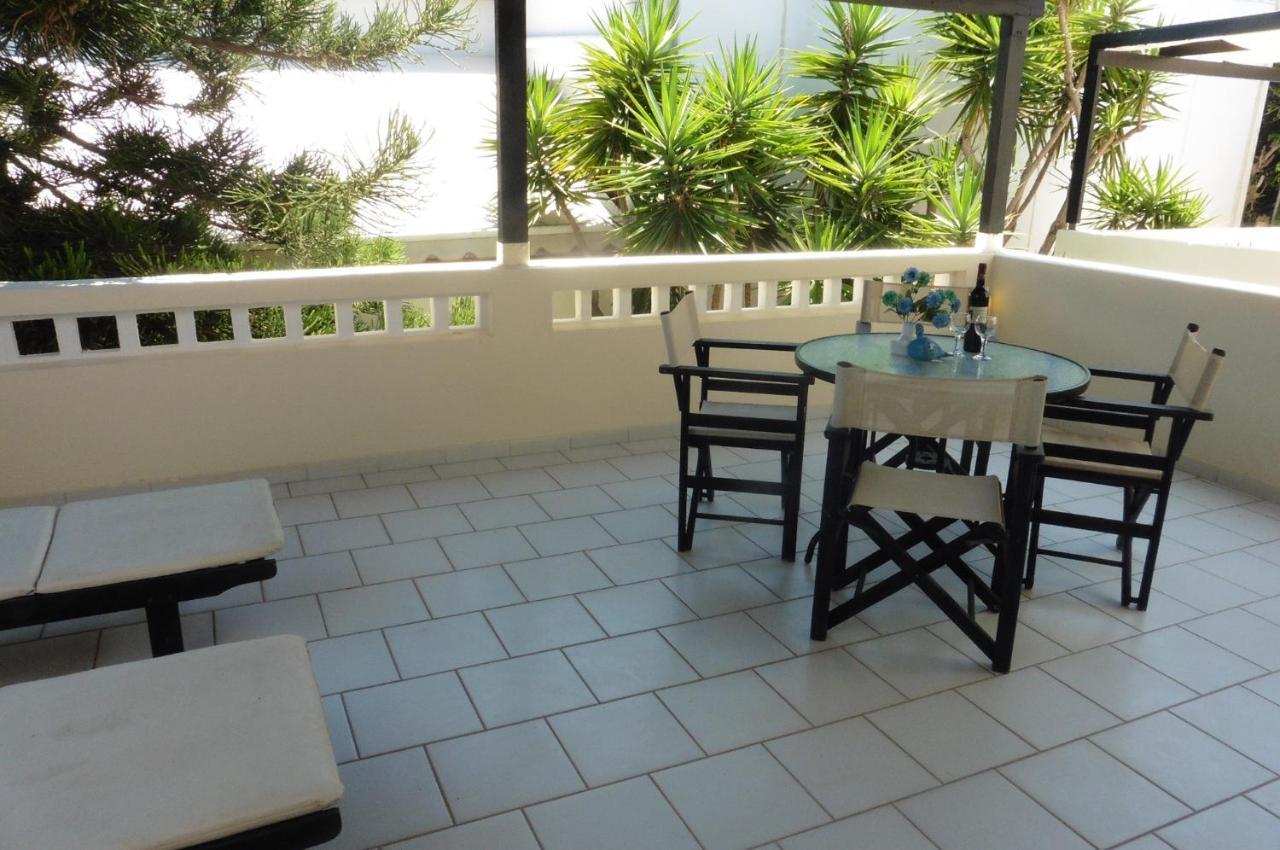 Julies Apartments Kokkini Hani Exterior foto